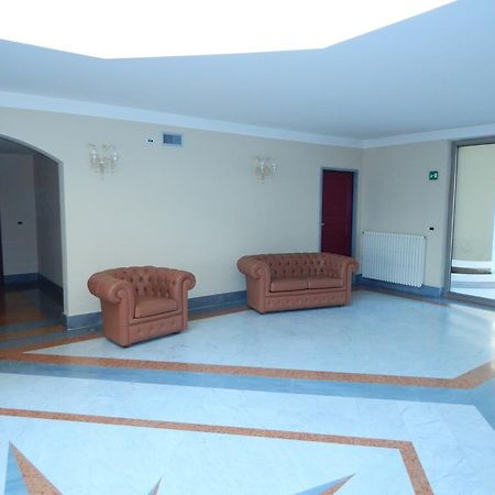 Residence La Perla Finale Ligure Bagian luar foto