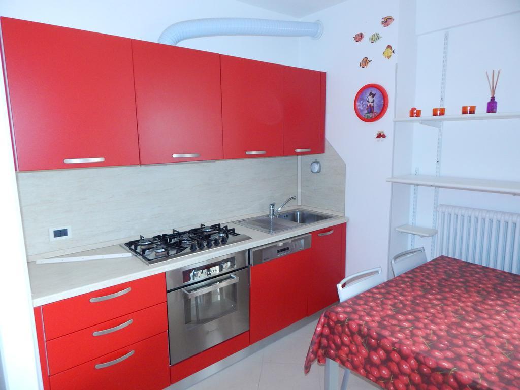 Residence La Perla Finale Ligure Ruang foto