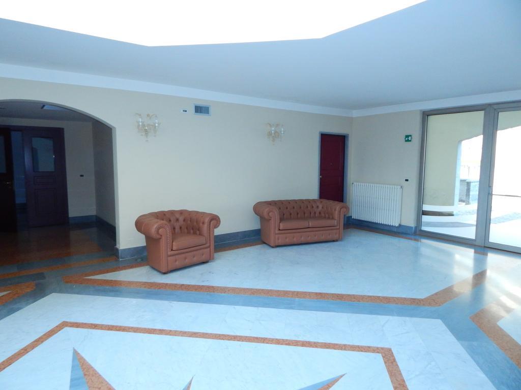 Residence La Perla Finale Ligure Bagian luar foto